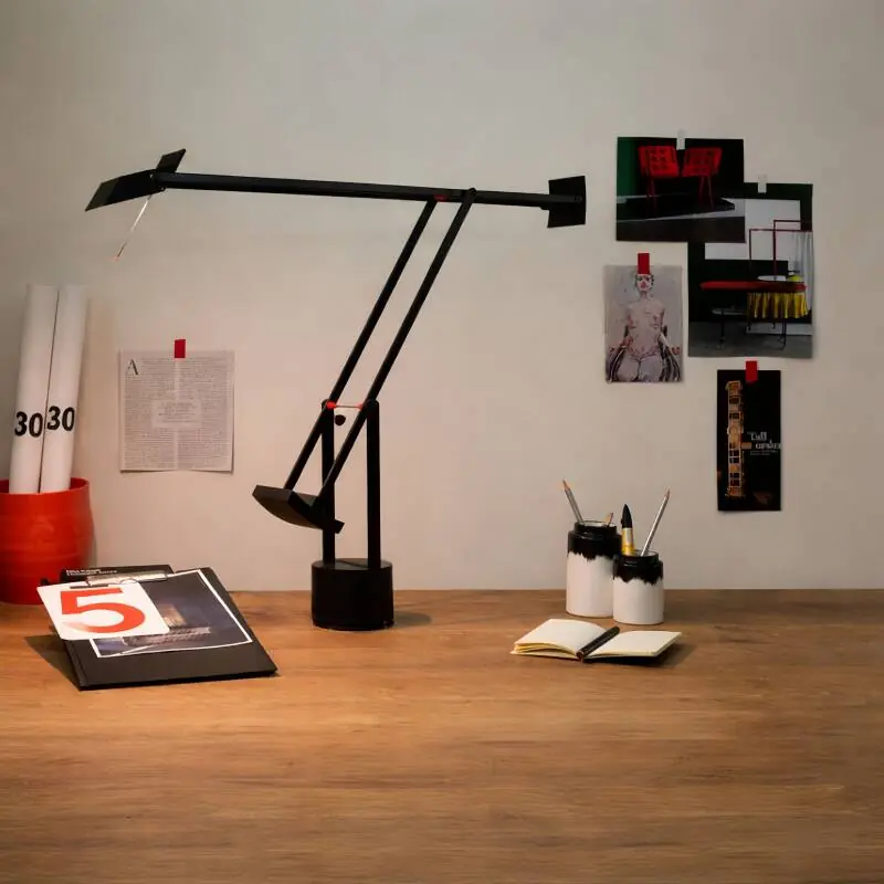 Lampe de table LED Tizio 8W ARTEMIDE