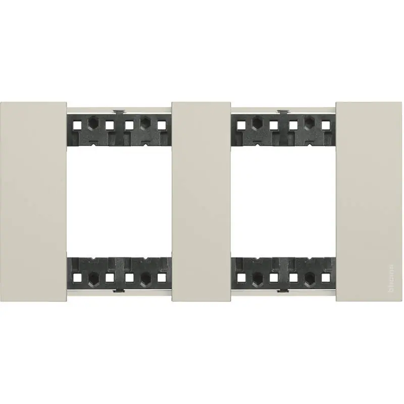 Platine de Finition 2 x 2 Modules BTicino Living Now KA4802M2K_