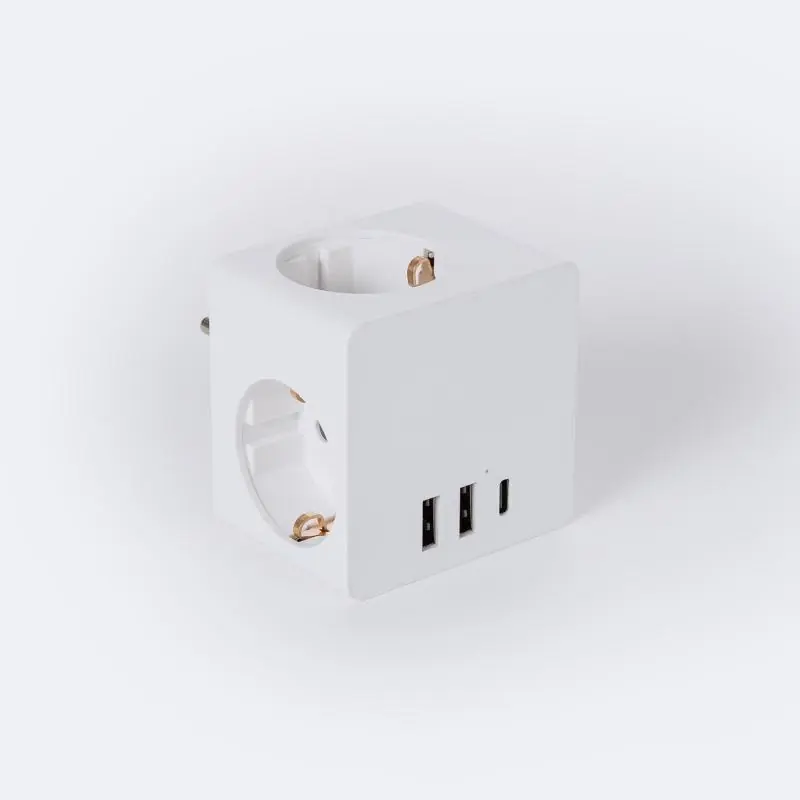 Adaptateur de prise Triple Type F Schuko 2 USB + 1 USB-C