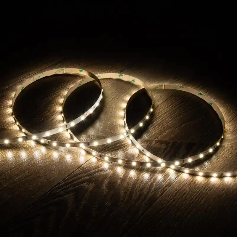 Ruban LED 24V SMD 60 LED/m 5m 5W/m 500lm/m Largeur 8mm Coupe 10cm IP20