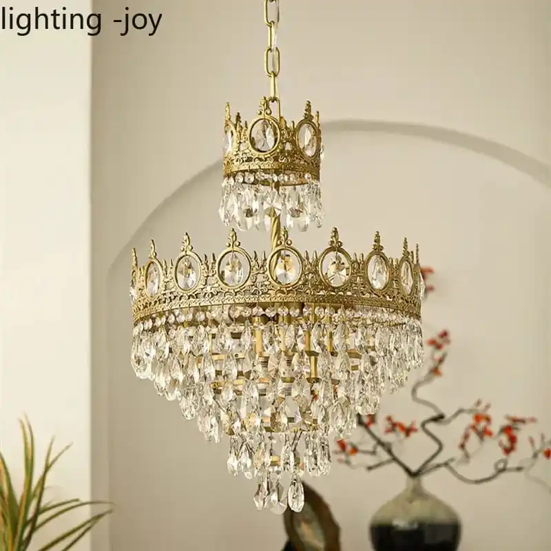 Lustre Couronne Moderne en Cristaux: Luminaire Décoratif d'Intérieur