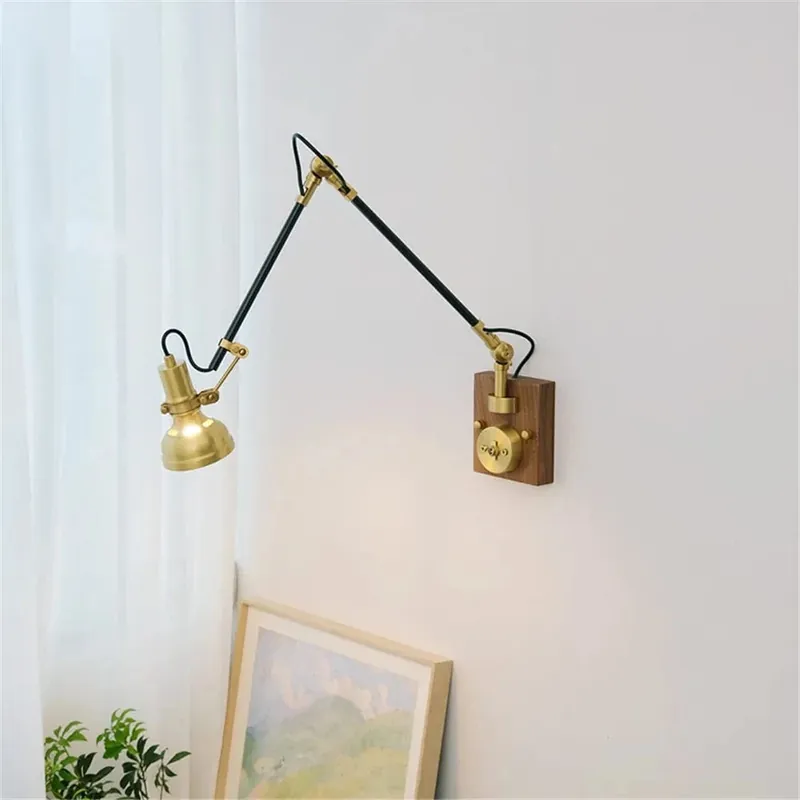 Applique murale nordique rétro en cuivre avec bras pivotant ajustable - Style Nordik