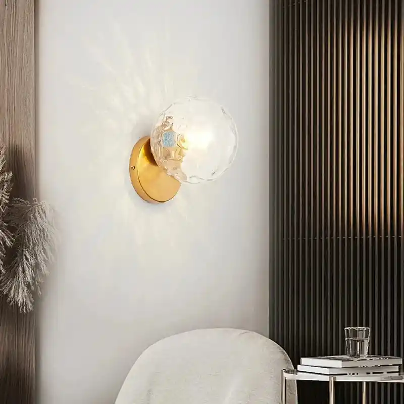 Applique murale moderne en verre nordique pour une décoration stylée.