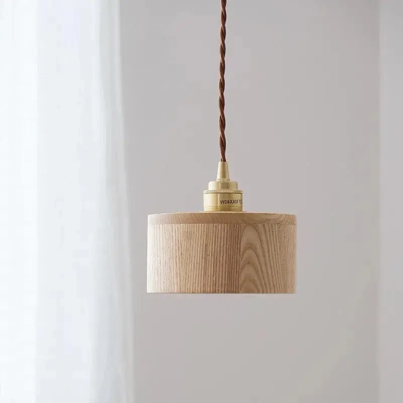 Suspension LED en bois au design nordique contemporain
