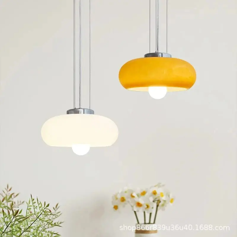 Lustre Nordique Rétro Bauhaus en Métal et Verre - Élégance Scandinave