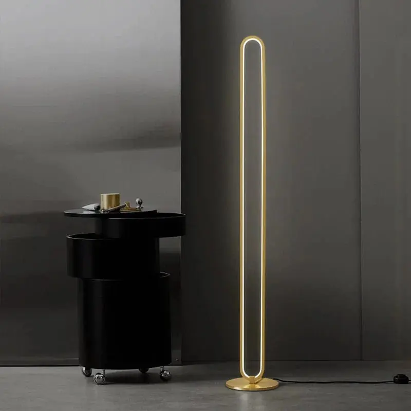 Lampadaire LED CopperGlow avec 3 décorations scandinaves interchangeables