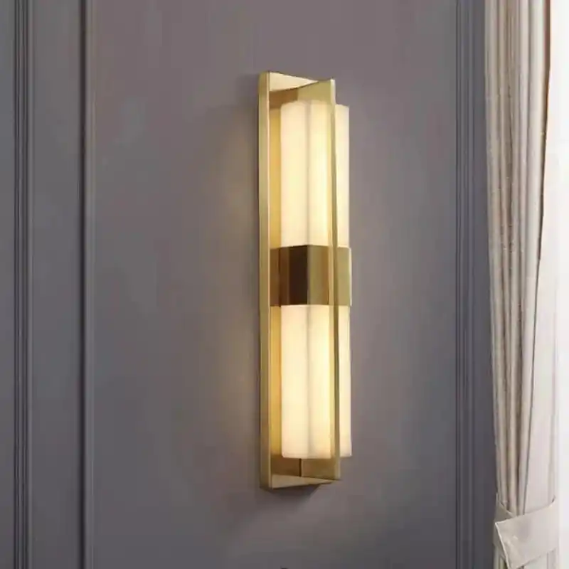 Applique murale LED en marbre naturel pour divers espaces - Modèle Cuboïde