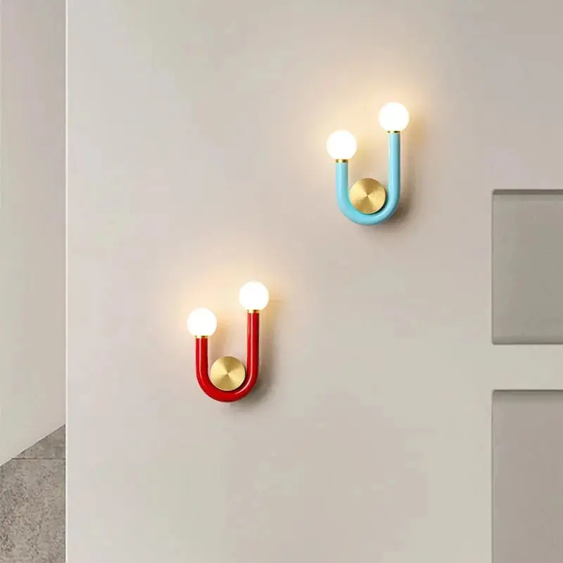 Applique Murale Artistique en Métal avec Tube en U pour Éclairage Intérieur - LuminArt