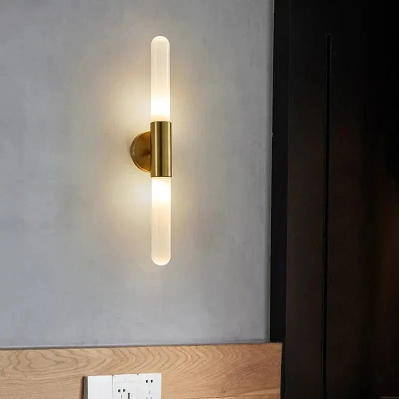Applique murale nordique LED minimaliste en métal et verre - Élégance scandinave
