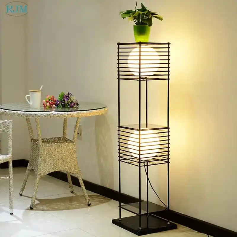Lampadaire Moderne Nordique Épuré et Innovant