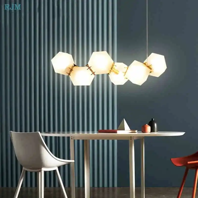 Suspension en verre moléculaire postmoderne nordique pour espaces variés