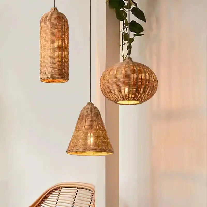 Luminaires suspendus en rotin japonais avec tissage en bambou Calme.