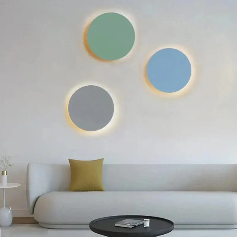 Applique Murale LED Minimaliste Moderne en Fer Coloré - Luminor