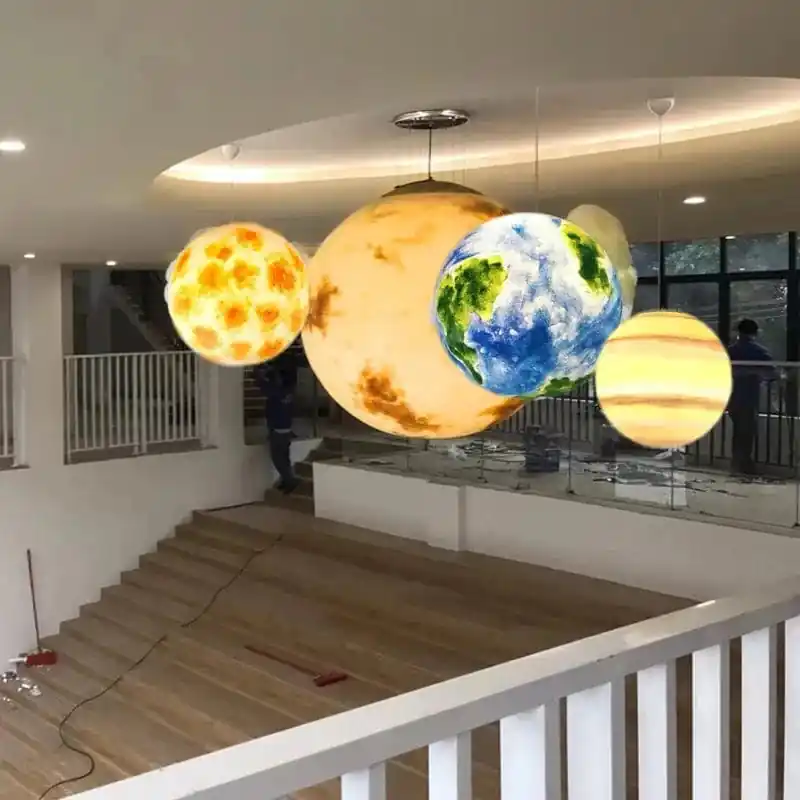 Lustre moderne en acrylique : Planète et Lune