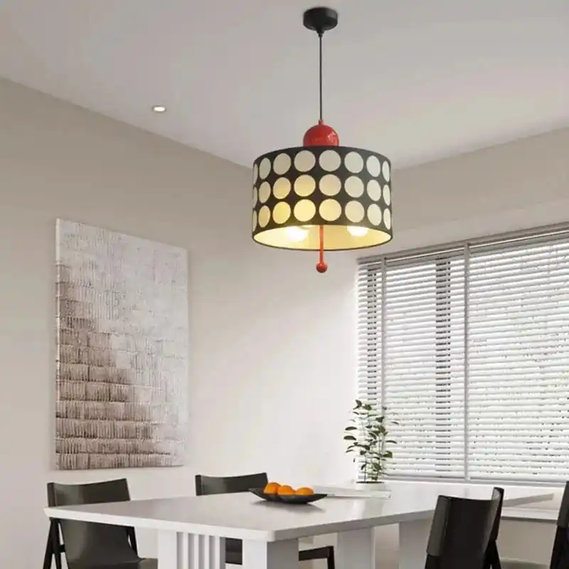 Suspension luminaire en métal cylindrique de style Art Déco.