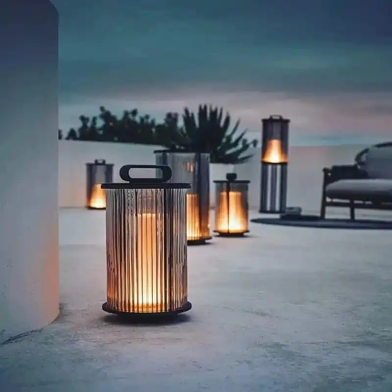 Lampe de jardin solaire extérieure étanche pour villa moderne