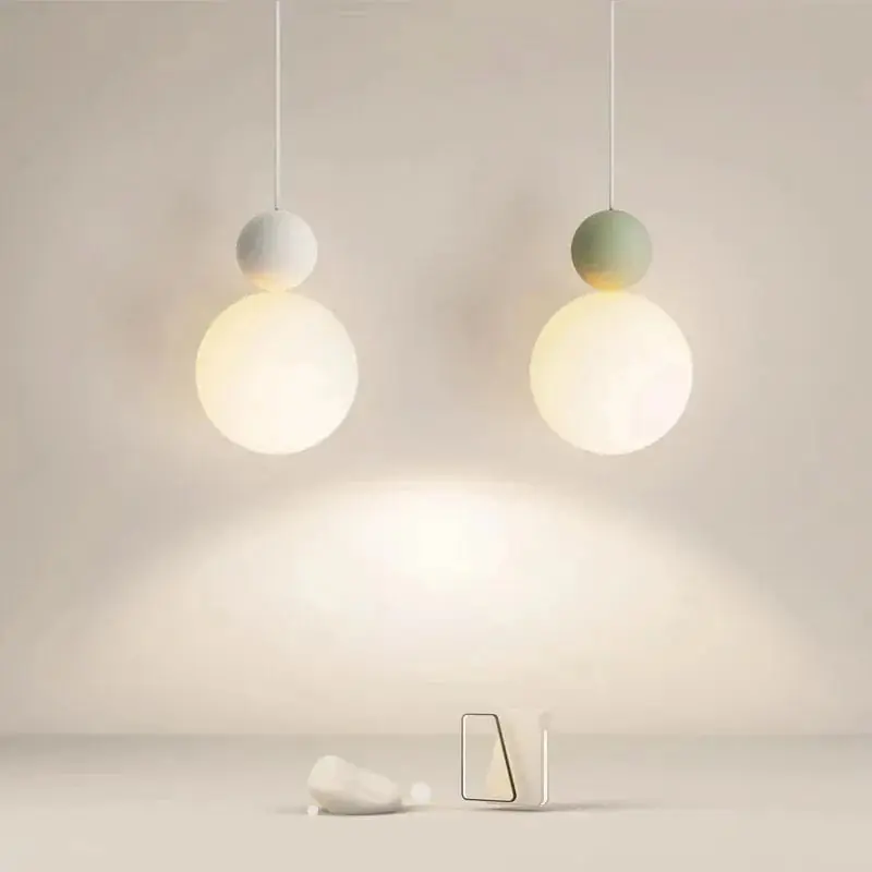 Lustre Nordique LED: Suspension Boule Blanche Lait - Luminaire