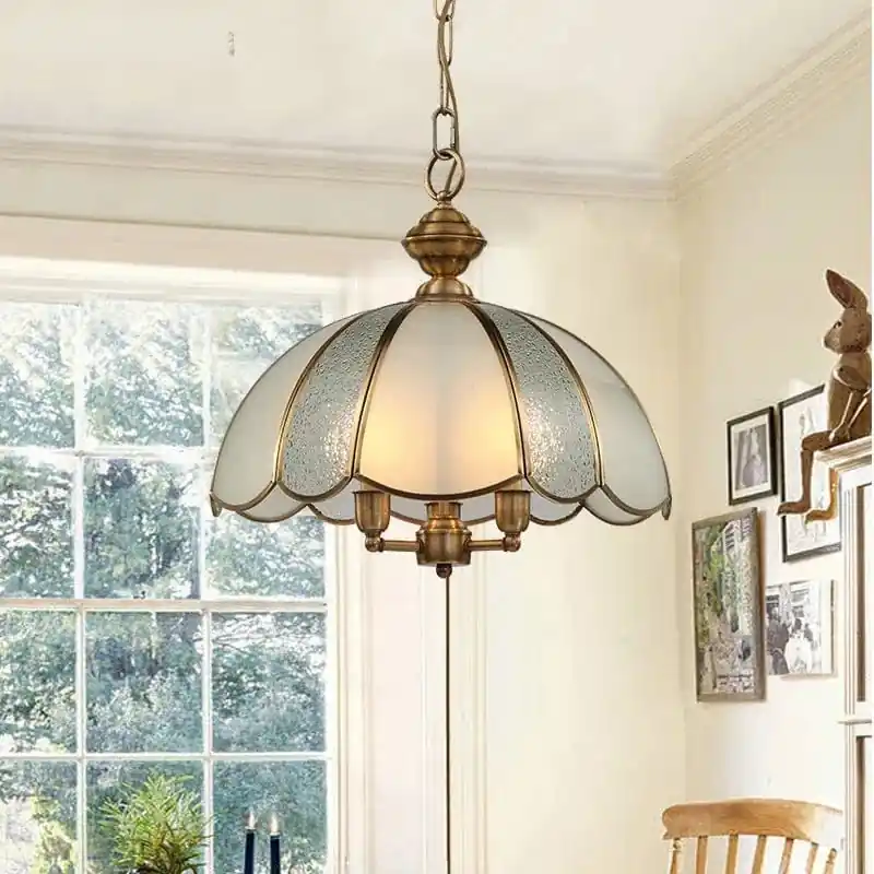 Lampe suspendue vintage américaine en verre d'art et cuivre