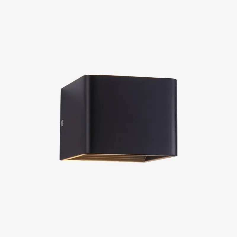 Applique murale LED Cube en métal coloré