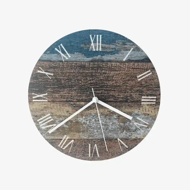 Horloge murale scandinave en bois coloré - Dimensions 28cm