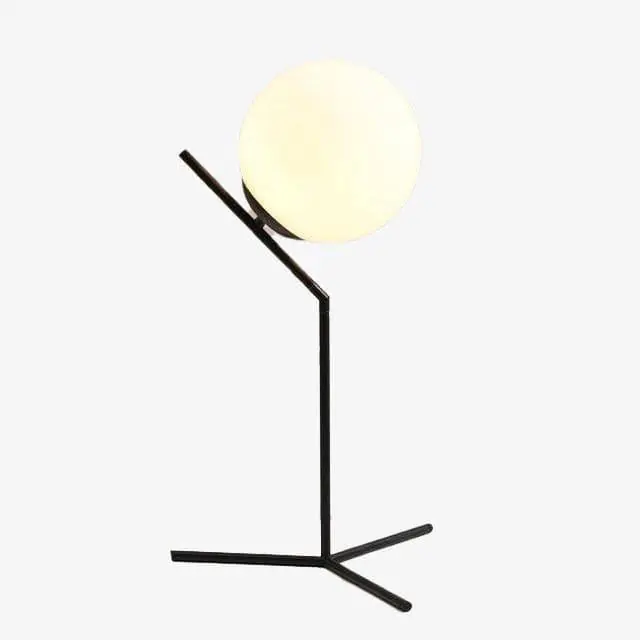 Lampe à poser dorée design
