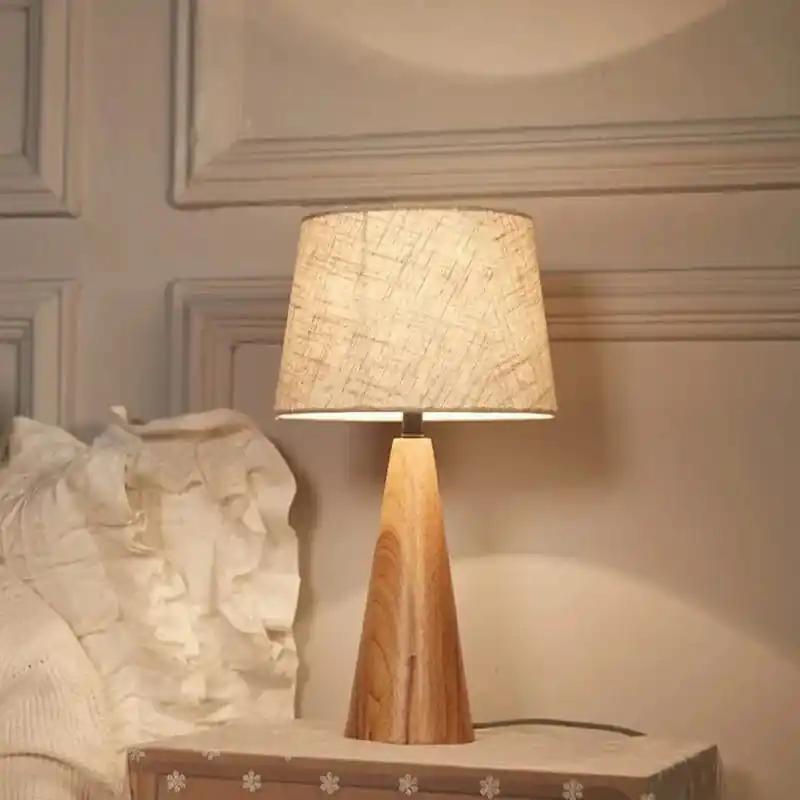Lampe de chevet européen en bois massif - Élégance nordique