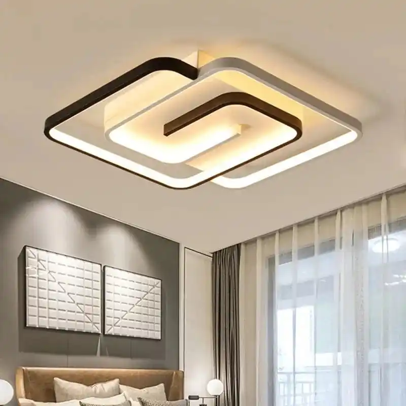 Plafonnier LED carré stylé