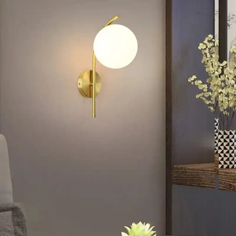 Applique murale LED en cuivre pour un éclairage moderne