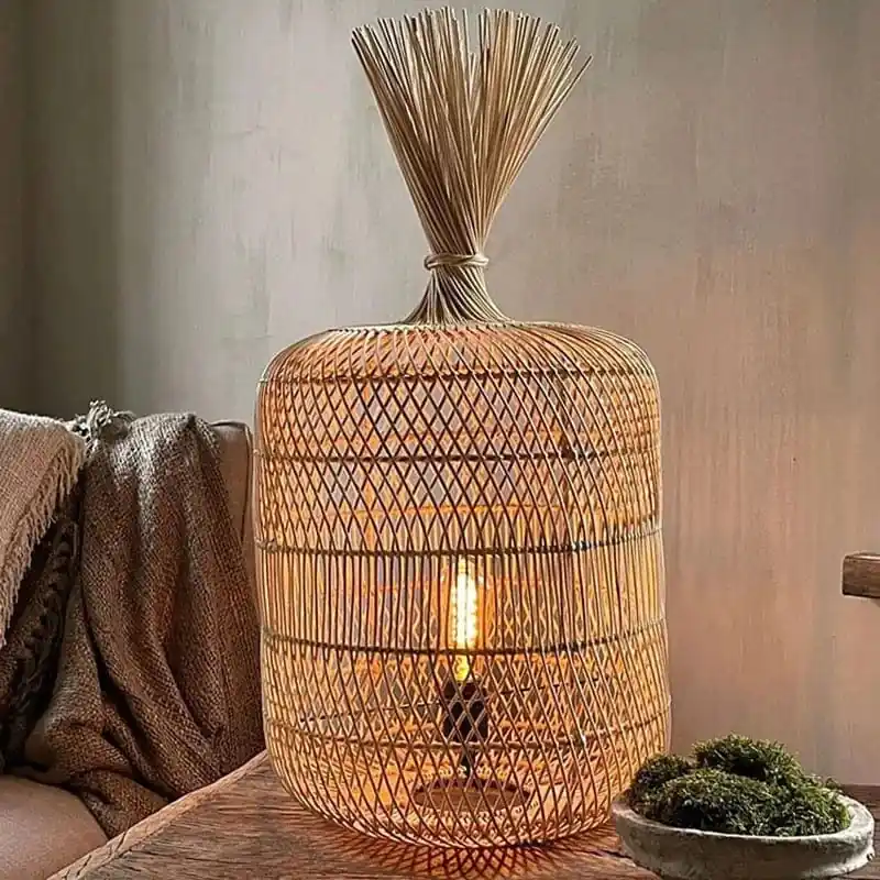 Lampadaire Vintage en rotin nostalgique