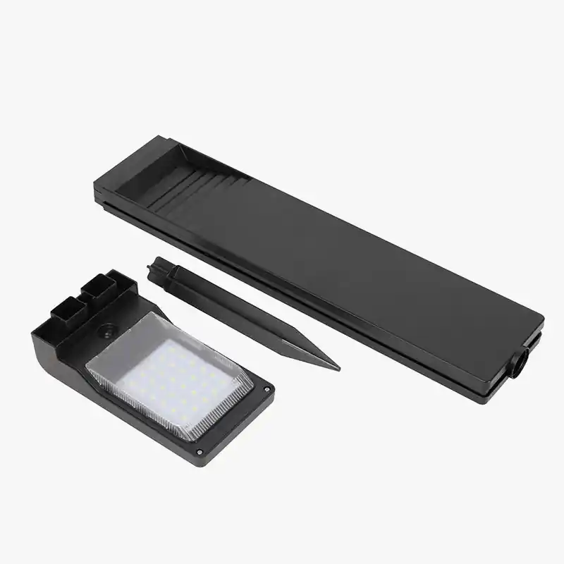 Lampe LED solaire pour jardin et extérieur