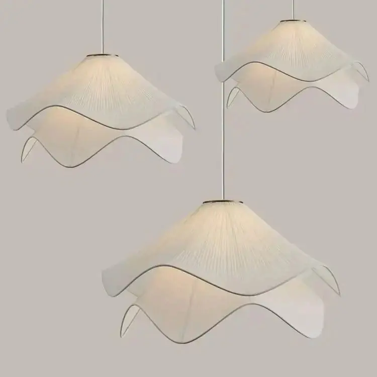 Suspension Pétale en Tissu Plissé - Art Français