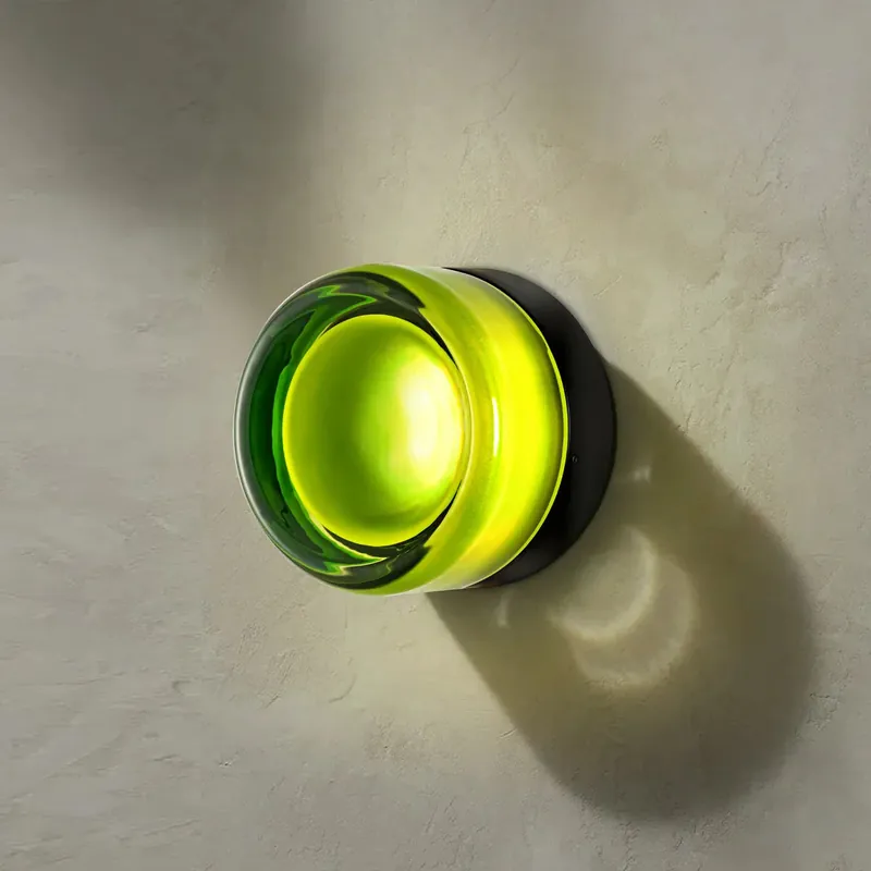 Aplique de pared moderno Bracken con cúpula de vidrio LED con textura de hoyuelos