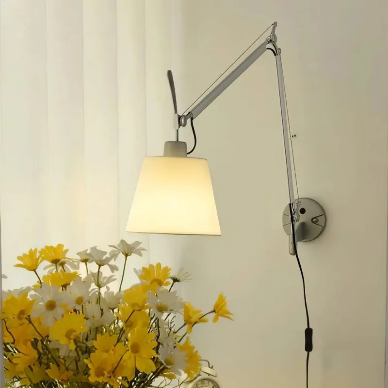 Skuld Modern Swing Arm Vägglampa