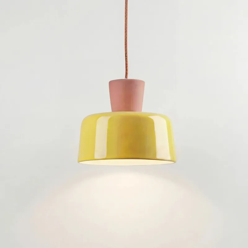 Luminária de Pendurar em Ferro Retro Amarela Thalvornis