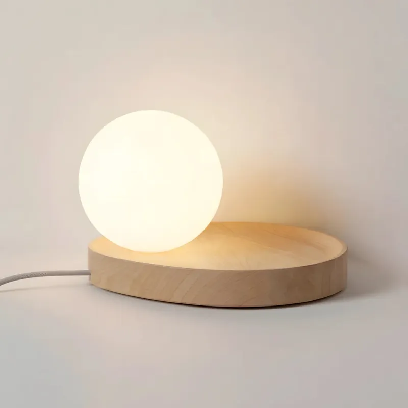 Candeeiro de Mesa Katri Minimalista com Globo Opalino