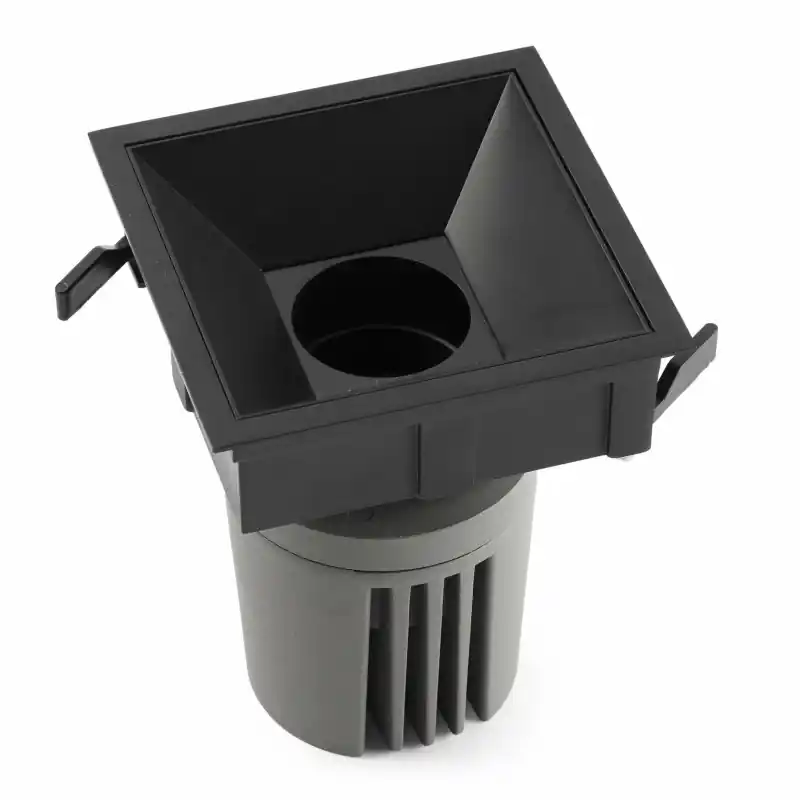 DEEP78 Encastrable carré noir 36° 3000K