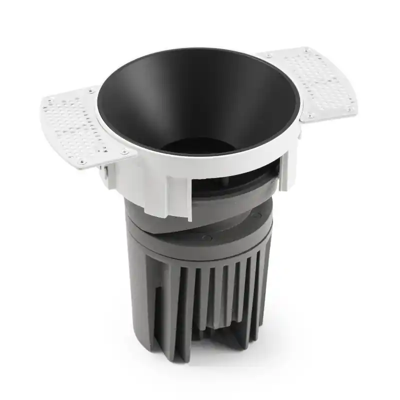 DEEP90 Encastrable rond sens cadre noir 60° 2700K stripy