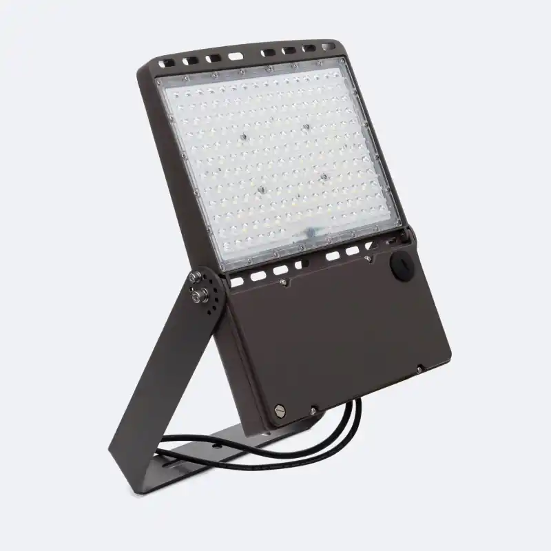 Projecteur led 100w-variable 1-10v asymétrique-16000 lumens-ip66-professionnel