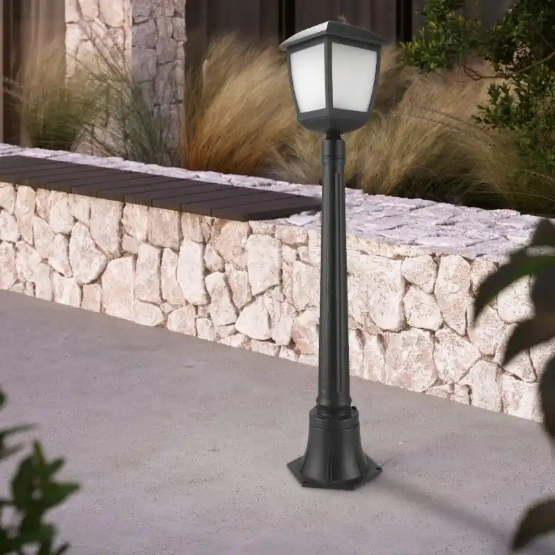 Borne potelet exterieur lanterne 100cm noire culot e27