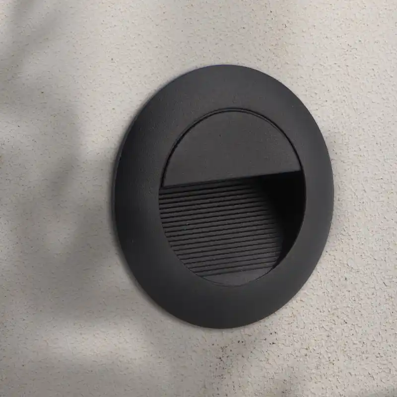Eclairage encastrable mural exterieure balisage 3w led-250lm-rond noir