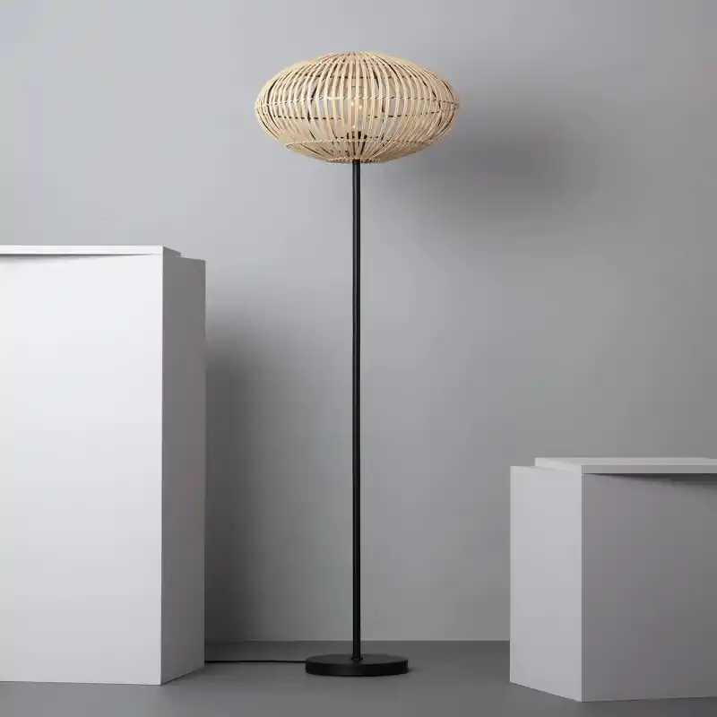 Lampadaire pied métal noir et abat-jour bambou culot e27