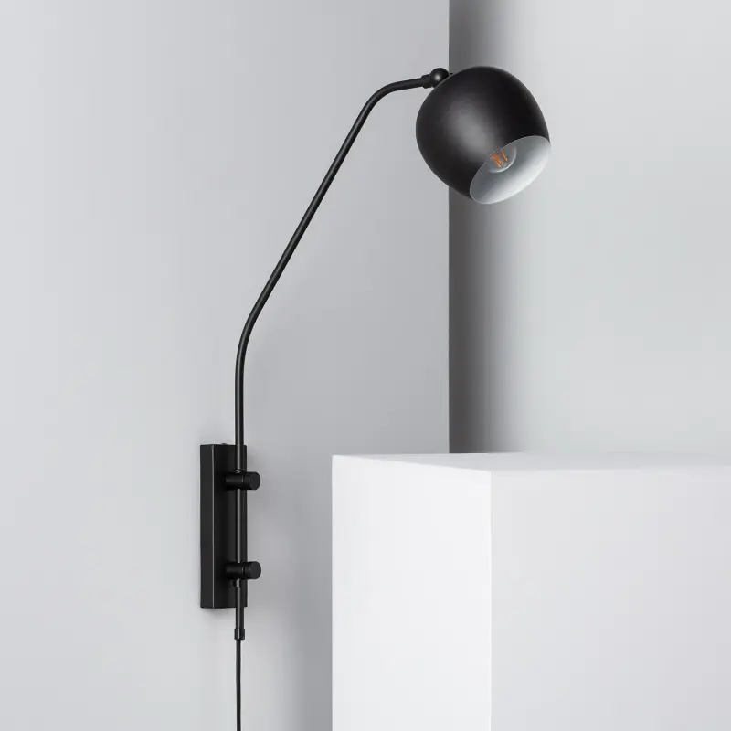 Applique murale noire 1 têtes orientable culot e14 métal noir