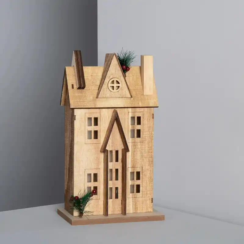 Maison en bois a piles décoration fêtes noël