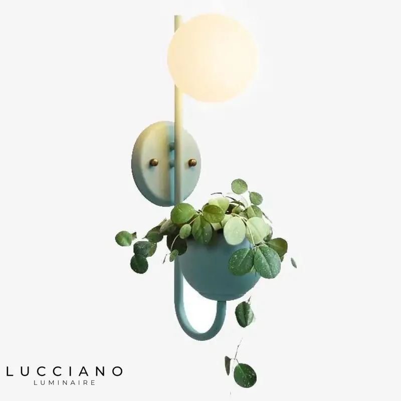Applique murale dorée LED design élégante suspendue