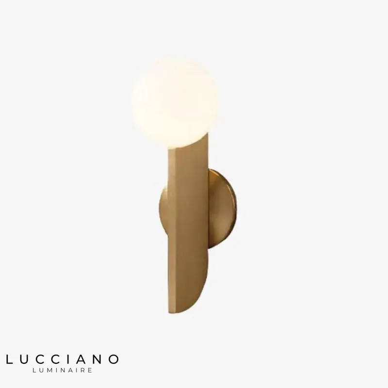 Applique murale dorée LED avec diffusion lumineuse élégante