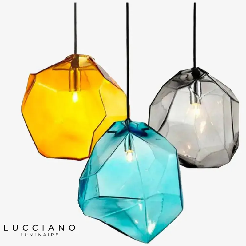 Suspension géométrique en verre coloré
