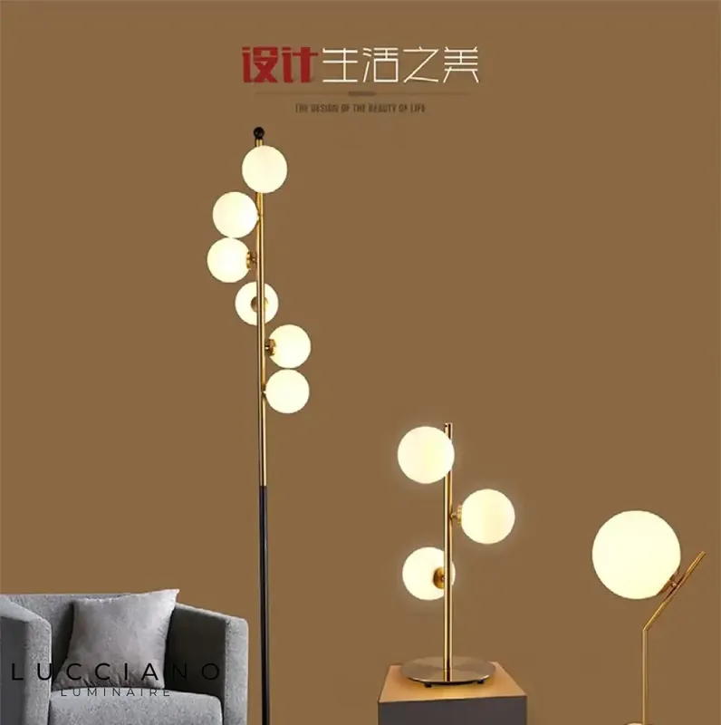 Lampadaire LED Doré Globes Verre