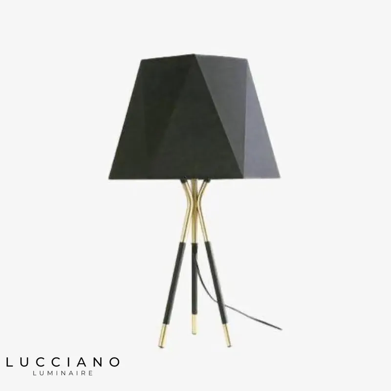 Lampe LED triangle Loft Omi