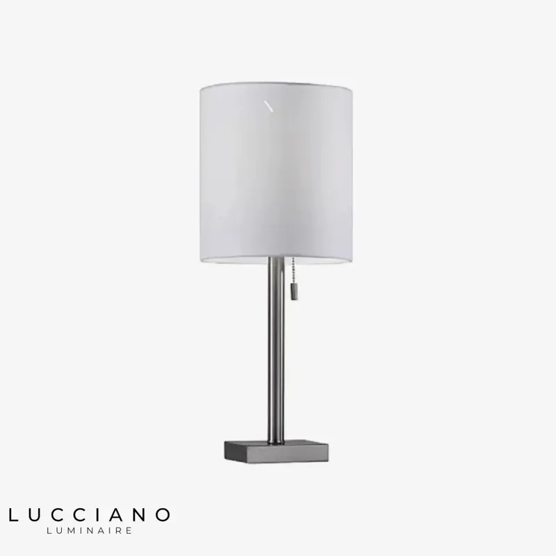 Lampe LED design métal avec abat-jour