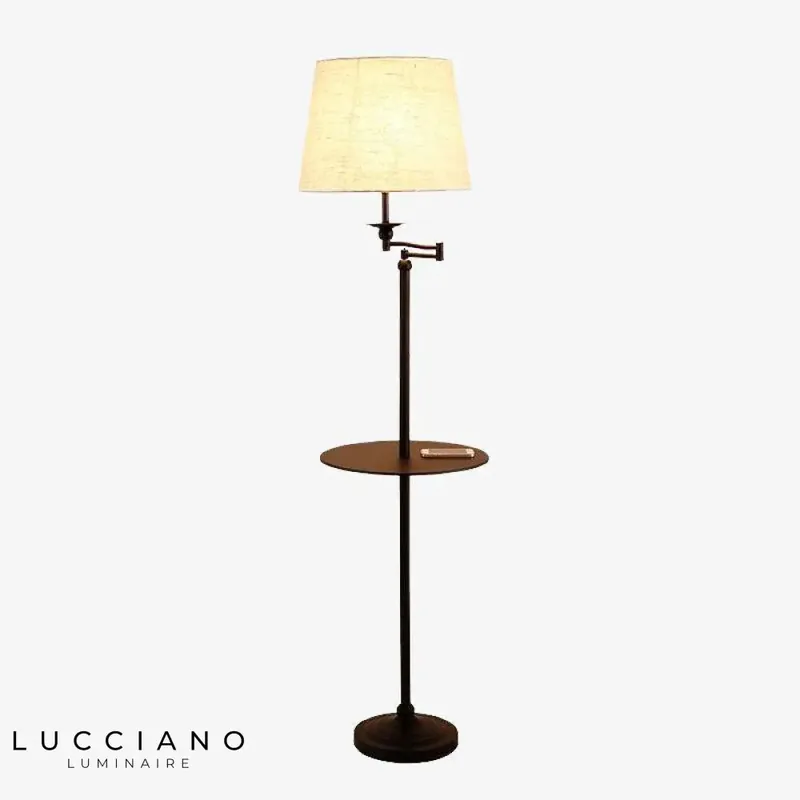 Lampadaire à Table et Tissu